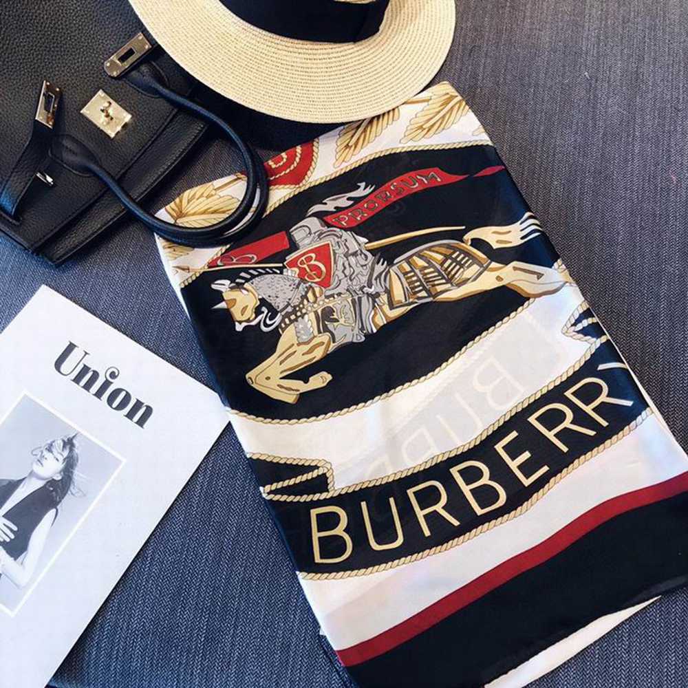 Bv*b*rry Scarf